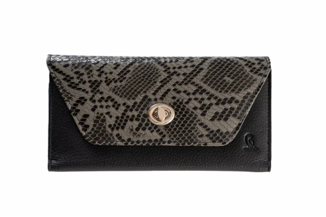 Detox Clutch